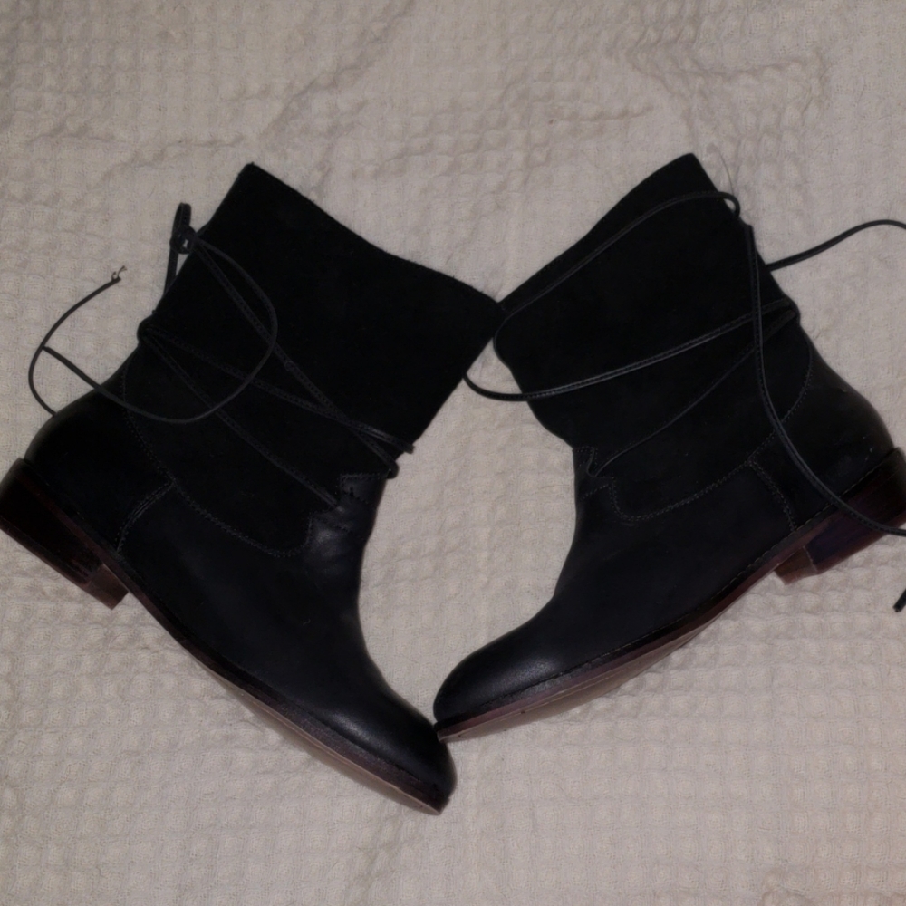 Latigo Pogo Leather Boot